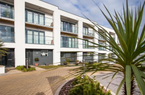BEACHES - South Sands beach house